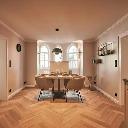 Loft 1540 - Boutique Apartment
